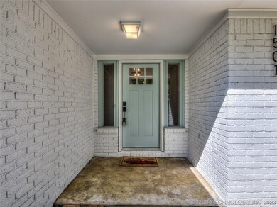 1501 N Fox St, Chouteau, OK 74337 - photo 2