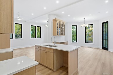 34 Clinton Ave unit 5D, Dobbs Ferry, NY 10522 - photo 2