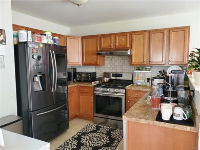 6824 Lincoln Dr, Macungie, PA 18062 - photo 5