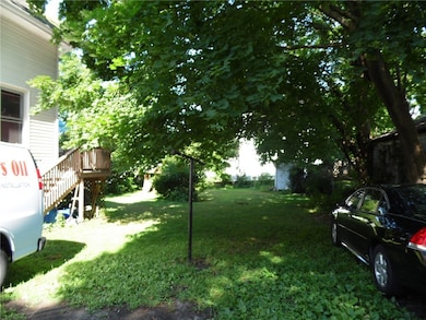 14 Spruce common yard area