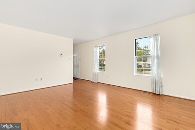 9422 Glen Ridge Dr, Laurel, MD 20723 - photo 4