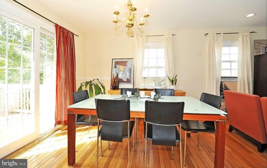 8220 Crown Court Rd, Alexandria, VA 22308 - photo 5