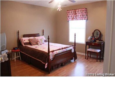 140 Sammys Ct, Mount Washington, KY 40047 - photo 5