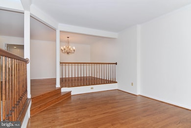 10831 Brewer House Rd, Rockville, MD 20852 - photo 4