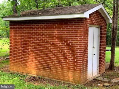 2085 Crums Church Rd, Berryville, VA 22611 - photo 4