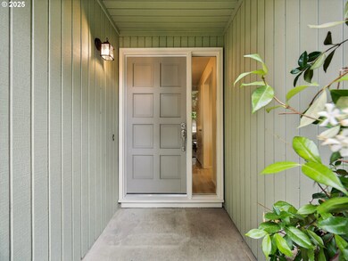 12945 SW Hackamore Ct, Beaverton, OR 97008 - photo 6