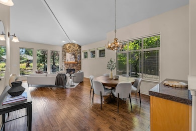 19571 SW Simpson Ave, Bend, OR 97702 - photo 5