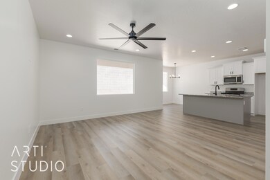 271 E 260 N, Washington-Dee Amick (6 of