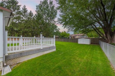 25386 Tyndall Falls Dr, Olmsted Falls, OH 44138 - photo 4