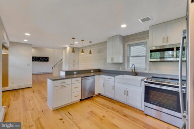 18 Lawrence Rd, Norristown, PA 19403 - photo 4