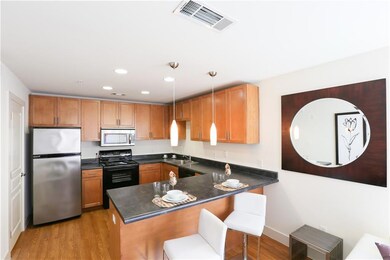 711 W 32nd St unit 110, Austin, TX 78705 - photo 4