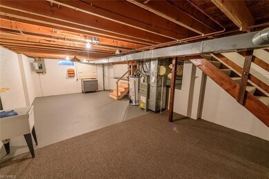 Large full basement with plenty of room for storag