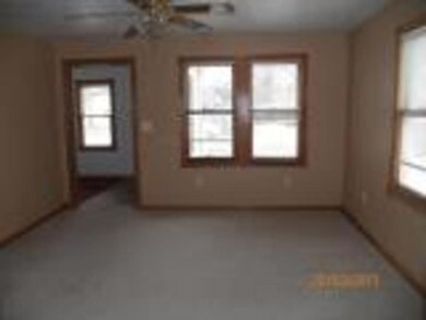 1107 W 6th St S, Newton, IA 50208 - photo 6