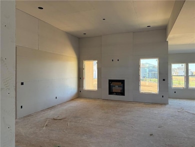 18460 Pawnee Ln, Overland Park, KS 66224 - photo 5
