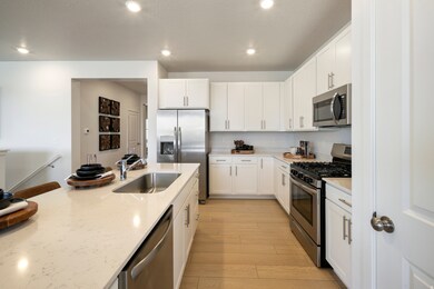 2016 E Chickadee Dr unit 4090, Eagle Mountain, UT 84005 - photo 7