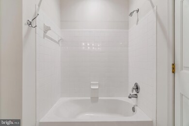 7815 Oxford Dr unit F, Elkridge, MD 21075 - photo 3