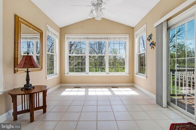 426 Forest Ln, North Wales, PA 19454 - photo 4