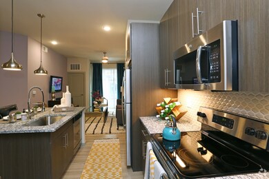 680 E Algonquin Rd unit 1203, Schaumburg, IL 60173 - photo 5