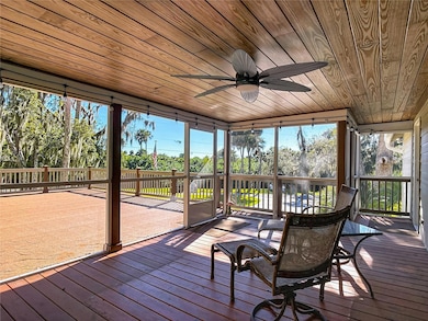 upstairs screened porch