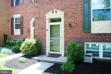 14 Valley Crossing Cir, Cockeysville, MD 21030 - photo 2