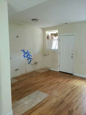 6319 N Sacramento Ave unit 2W, Chicago, IL 60659 - photo 3
