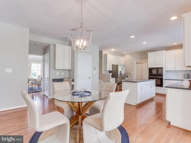 12722 Autumn Crest Dr, Herndon, VA 20171 - photo 7