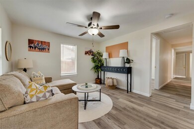 1311 Hanover St, Weatherford, TX 76086 - photo 2