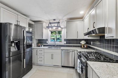 2394 E Winding Brook Cir, Bloomington, IN 47401 - photo 3