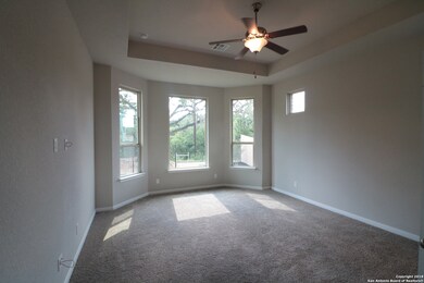 10610 Far Reaches Ln, Helotes, TX 78023 - photo 4