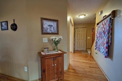 357 Sycamore Dr, Circleville, OH 43113 - photo 4