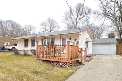 4027 SE 15th St, Des Moines, IA 50320 - photo 3