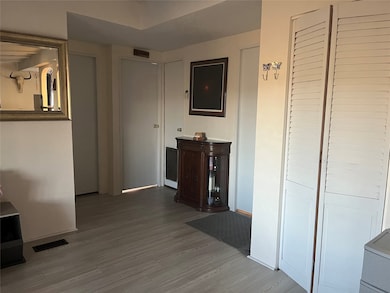 9 Sheridan Dr, Las Vegas, NM 87701 - photo 2