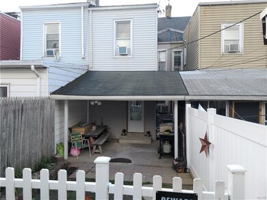 Covered patio off the Kitchen