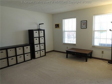 304 Dawn St, Scott Depot, WV 25560 - photo 3