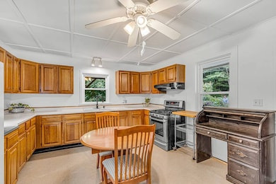 201 Willimantic Rd, Baltic, CT 06330 - photo 3