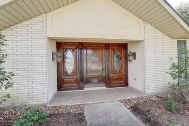 516 Robert Lee Cir-13