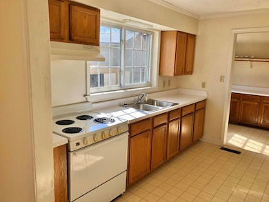 303 Roosevelt St, Johnson City, TN 37601 - photo 7