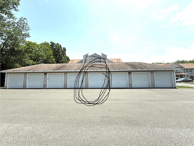 1200 Hillside Ave unit 805, Niskayuna, NY 12309 - photo 5