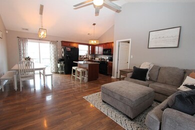 307 Crossfield Dr, Mount Washington, KY 40047 - photo 3