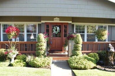 2916 NE Red Oak Dr, Bend, OR 97701 - photo 2