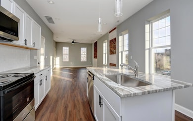 365 Wilson Ave, Columbus, OH 43205 - photo 5