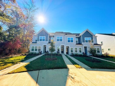 4750 Lakeview Rd unit 18, Charlotte, NC 28216 - photo 2