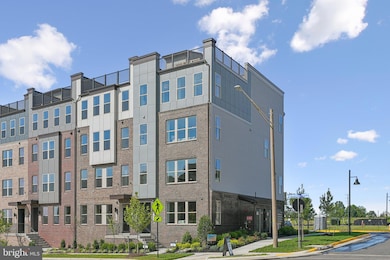 8632 Lovelace St, Manassas, VA 20109 - photo 2