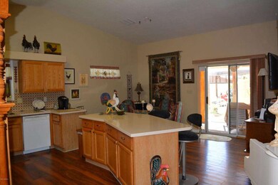 Kitchen/Dining area