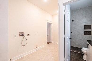 Laundry Room - 2nd full bathroom