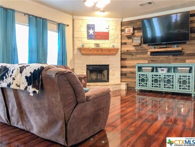 1403 Cedar Oaks Cir, Temple, TX 76502 - photo 3