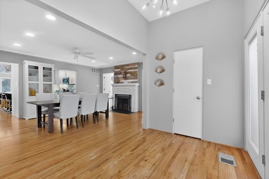 1212 Calle Del Sol NE, Albuquerque, NM 87106 - photo 5