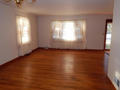 558 E Beaumont Rd, Columbus, OH 43214 - photo 6