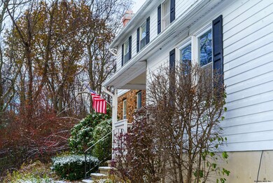 142 S Waldron Ln, Wynantskill, NY 12198 - photo 2