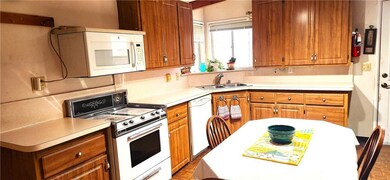 6835 Mount Shasta Ave, Joshua Tree, CA 92252 - photo 6